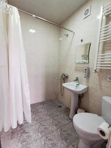 Фото номера Трехместный номер с собственной ванной комнатой Гостевой дом Guest House Top Floor г. Телави 3