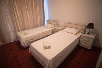 Фото номера Двухместный номер с 2 отдельными кроватями Отель Hotel Tsiskari г. Телави 9