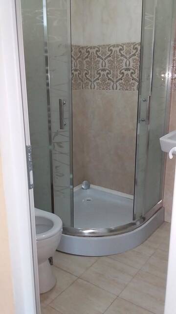 Фото номера Трехместный номер с ванной комнатой Гостевой дом Guest House Medea г. Телави 3