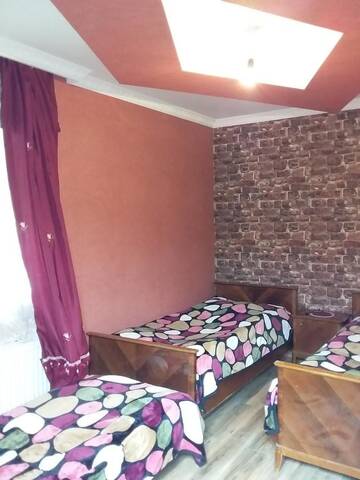 Фото номера Трехместный номер с ванной Гостевой дом Guest House Medea г. Телави 2