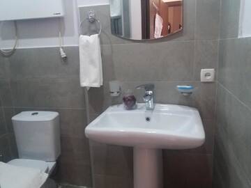 Фото номера Апартаменты с балконом Гостевой дом Neli &amp; Zaal Guest House г. Телави 4