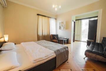 Фото номера Апартаменты Делюкс Гостевой дом Neli &amp; Zaal Guest House г. Телави 2