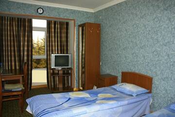 Фото номера Бюджетный двухместный номер с 1 кроватью Отель Hotel Caucasus г. Телави 9