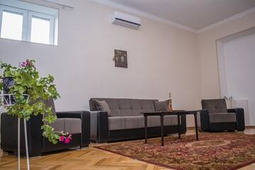 Фото номера Трехместный номер Отель Hotel Classic г. Телави 7