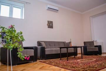 Фото номера Трехместный номер Отель Hotel Classic г. Телави 10