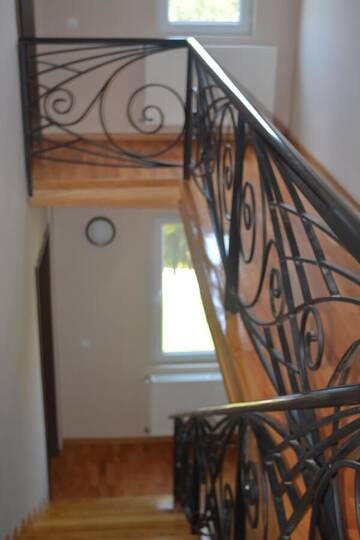 Фото номера Стандартный трехместный номер Гостевой дом Guest House LeNi г. Телави 3