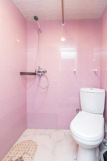 Фото номера Cемейный номер с собственной ванной комнатой Гостевой дом Guest house poligloti г. Телави 6