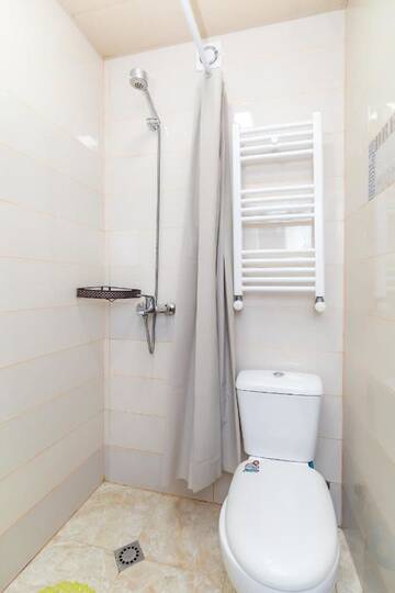 Фото номера Стандартный двухместный номер с 1 кроватью Гостевой дом Guest house poligloti г. Телави 3