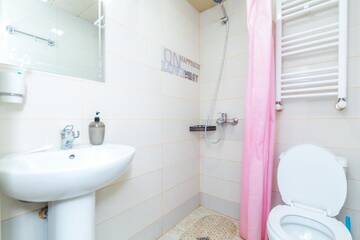 Фото номера Стандартный двухместный номер с 1 кроватью Гостевой дом Guest house poligloti г. Телави 3