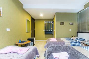 Фото номера Семейный номер Гостевой дом Guest house poligloti г. Телави 4