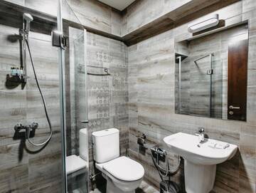 Фото номера Двухместный номер эконом-класса с 1 кроватью Отель Seventeen Rooms г. Телави 8