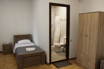 Фото номера Трехместный номер Гостевой дом Guest House Chiko г. Телави 2