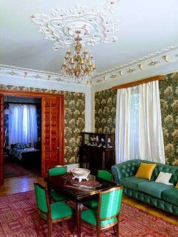 Фото номера Двухместный номер Делюкс с 1 кроватью Гостевой дом GREEN LUX GUESTHOUSE г. Телави 40
