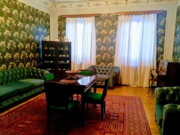 Фото номера Бюджетный двухместный номер с 1 кроватью Гостевой дом GREEN LUX GUESTHOUSE г. Телави 8