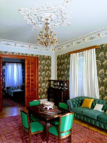 Фото номера Двухместный номер Делюкс с 1 кроватью Гостевой дом GREEN LUX GUESTHOUSE г. Телави 13