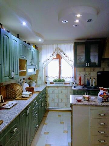 Фото номера Двухместный номер Делюкс с 1 кроватью Гостевой дом GREEN LUX GUESTHOUSE г. Телави 54