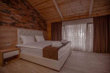 Фото номера Улучшенное шале Курортные отели Old Telavi Resort &amp; Spa Zuzumbo г. Телави 13