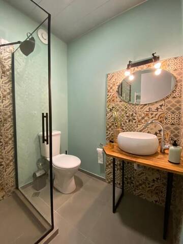 Фото номера Номер с кроватью размера «queen-size» и балконом Отель Hestia - Hotel, Wine and View г. Телави 13