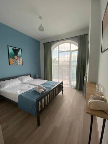 Фото номера Номер с кроватью размера «queen-size» и балконом Отель Hestia - Hotel, Wine and View г. Телави 10